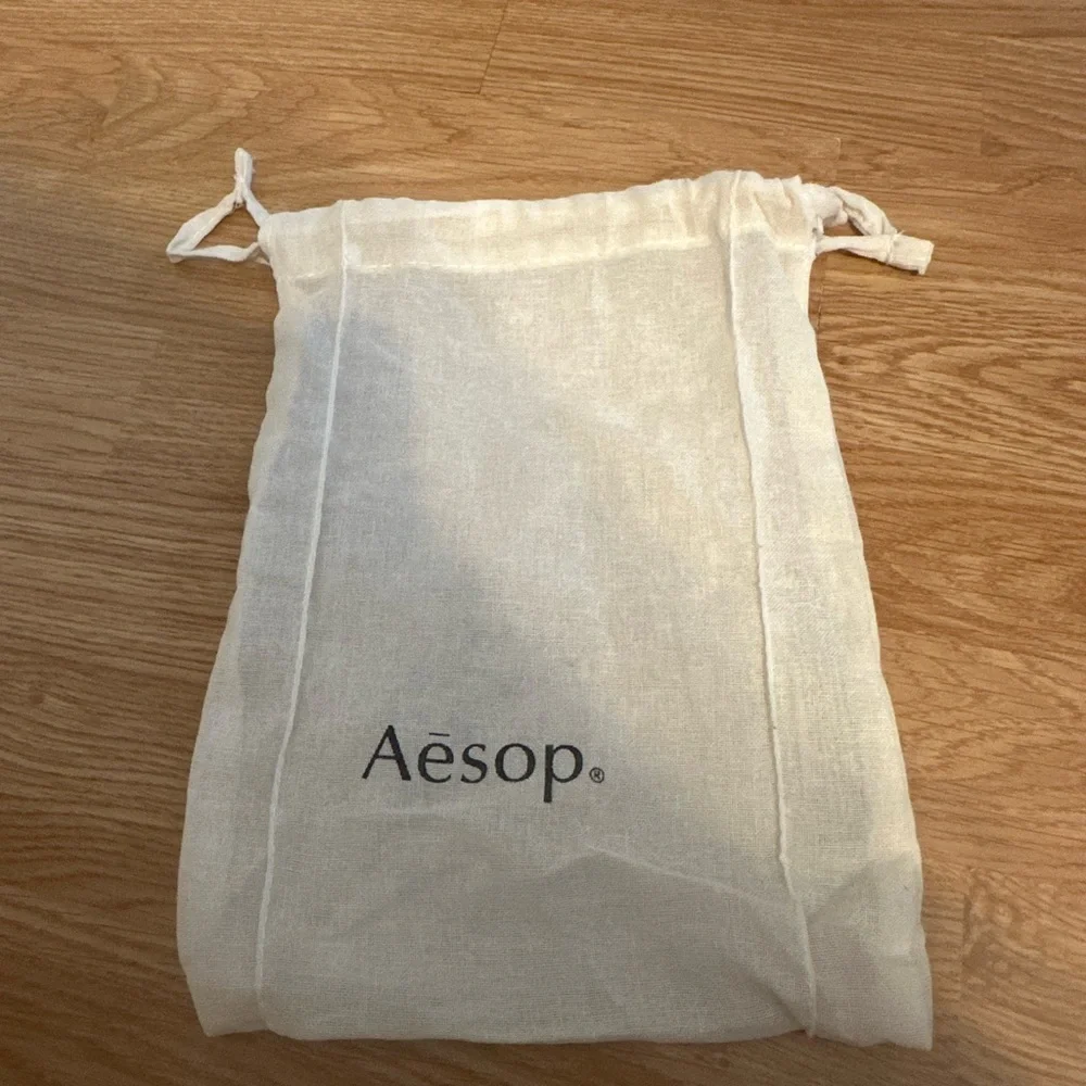AESOP COTTON MESH DRAWSTRING BAG